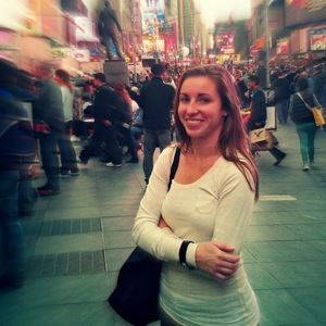 Meet your Posher, Danielle